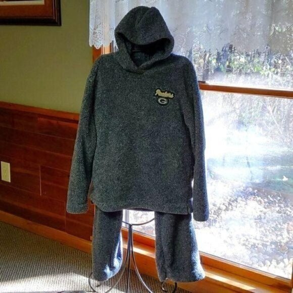 NFL Green Bay Packers Heavy Fleece Top and Bottom Sleepwear or Outfit - Picture 1 of 12